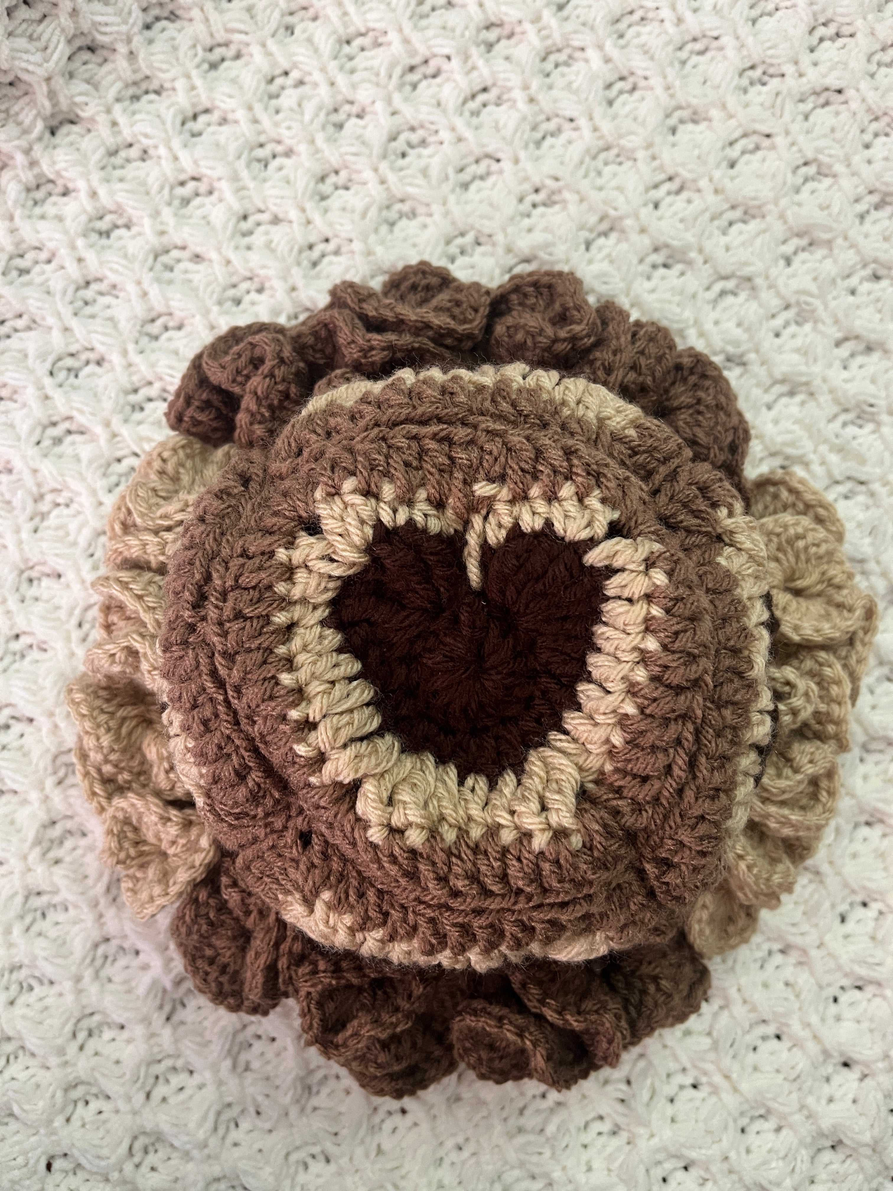 Heart Ruffles (Hat)