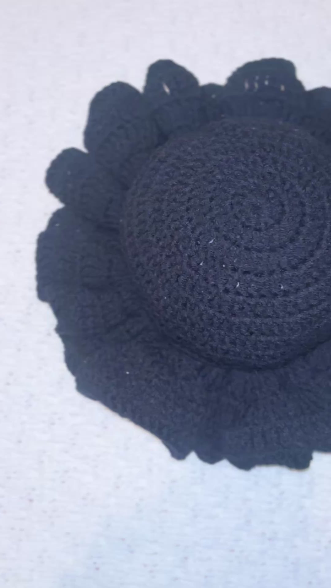 Flared Ruffle Hat - Women’s One Size